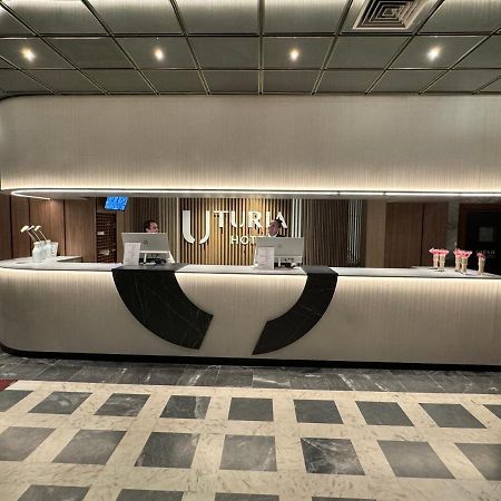 โฮเต็ล ทูเรีย Hotel บาเลนเซีย ภายนอก รูปภาพ